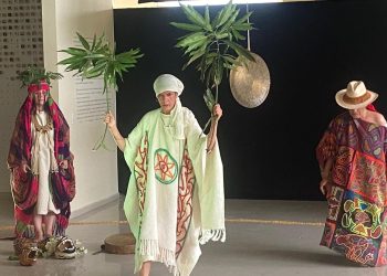 Jayeechi comenzó temporada de teatro en Riohacha