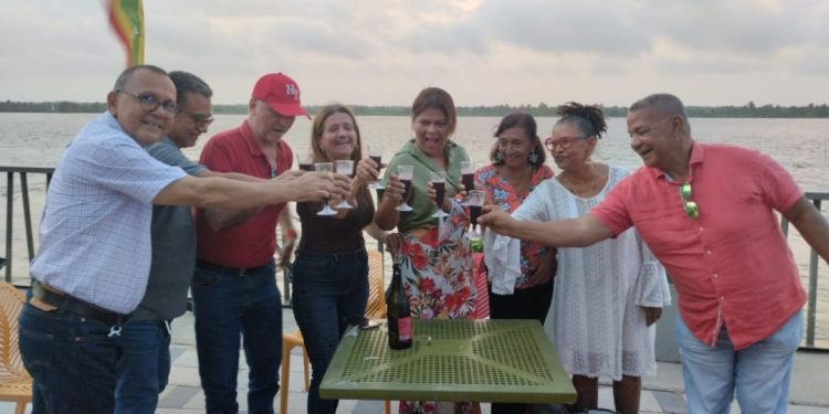 En Barranquilla William Bermúdez socializa y presenta su tercer libro a egresados de la Universidad Simón Bolívar