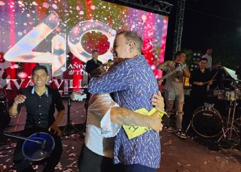 María Isabel Trujillo viajó 36 horas para conocer a Iván Villazón