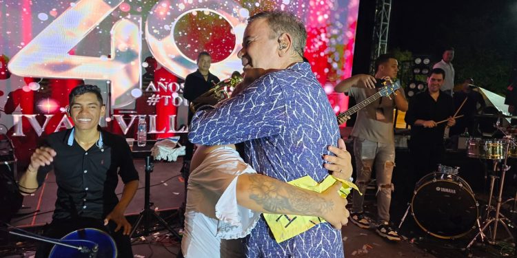 María Isabel Trujillo viajó 36 horas para conocer a Iván Villazón