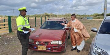 La Seccional de Tránsito y Transporte de la Policía de La Guajira emite recomendaciones viales durante las fiestas patronales de la Virgen del Carmen
