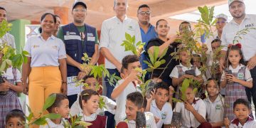 Corpoguajira entregó 1.500 árboles en jornada de siembra del Comité Silvicultura y Paisajismo de Maicao