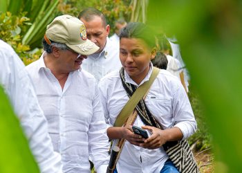 El presidente Gustavo Petro ordena a la ANT que compre tierra productiva para entregarla a campesinos de la Sierra Nevada