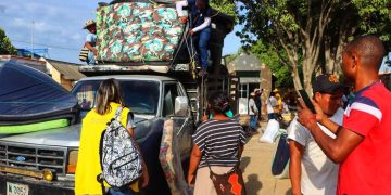 En Riohacha, más de 600 personas del pueblo wiwa retornaron a sus tierras tras seis meses de desplazamiento forzado