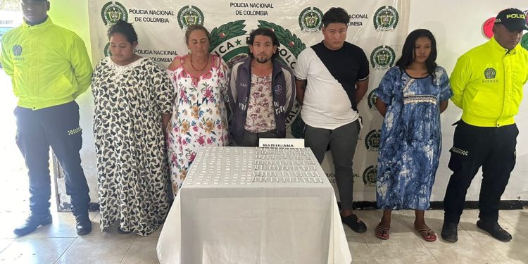 Policía desmantela red de microtráfico en Uribia: cinco capturados y sustancias estupefacientes incautadas