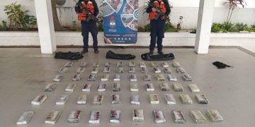 En La Guajira decomisan 60 kilos de cocaína en buque de carga para el transporte marítima