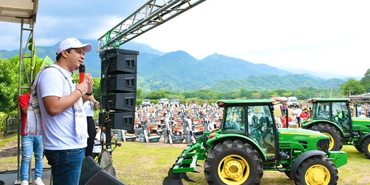 Los campesinos de Barrancas prioridad del alcalde Vicente Berardinelli