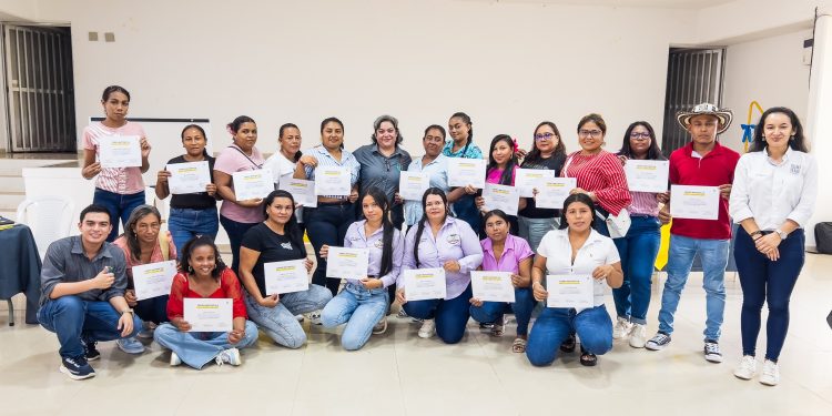 Cerro Matoso y comunidades vecinas a la operación fortalecen gestión ambiental participativa