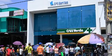 Para “optimizar el servicio” EPS Sanitas realizará cambio de operador de entrega de medicamentos en 13 departamentos del país.