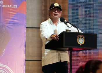 Presidente Petro denuncia que se viene fraguando un golpe de Estado ‘a la colombiana’