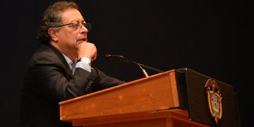 Presidente Gustavo Petro alerta sobre ‘golpes blandos’ en América Latina