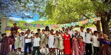 Niños y niñas wayuu participan en la estrategia del ICBF “Rumbo a la COP16”