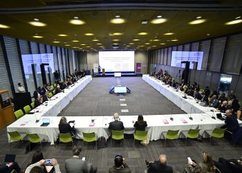 “Por sus políticas sociales para generar inclusión, hoy Colombia está de moda”: Gustavo Bolívar en la OCDE