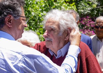 Presidente Gustavo Petro otorgó la Orden de Boyacá en el Grado de Gran Cruz Extraordinaria al exmandatario uruguayo José ‘Pepe’ Mujica