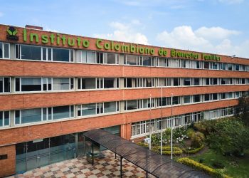 ICBF realiza gestiones ante Minhacienda para pagar a operadores de servicios