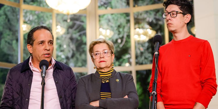 Con austeridad y nuevo plan de financiamiento, Gobierno enfrentará el desbalance fiscal de $ 12 billones