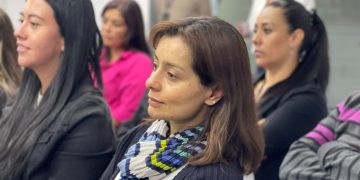 Mujeres y personas menstruantes vinculadas al Departamento de la Función Pública tendrán la opción de trabajar desde casa hasta por tres días consecutivos