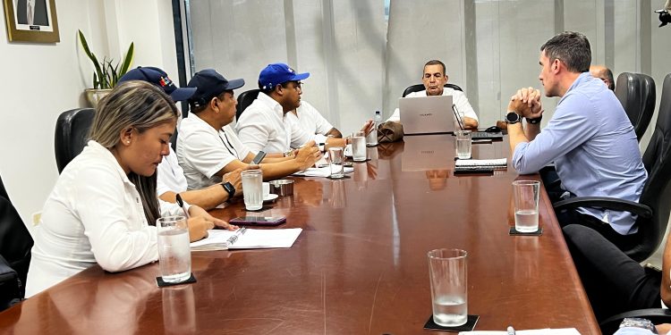 Corpoguajira convocó mesa de trabajo interinstitucional para buscar soluciones para la problemática de residuos sólidos en Riohacha