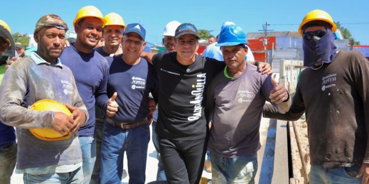 Alcalde de Barranquilla anuncia entrega de la primera etapa del mercado público El Playón, para dignificar la labor de más de 200 comerciantes