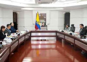 Presidente Petro impulsa soluciones energéticas para comunidades indígenas en La Guajira y la Sierra Nevada