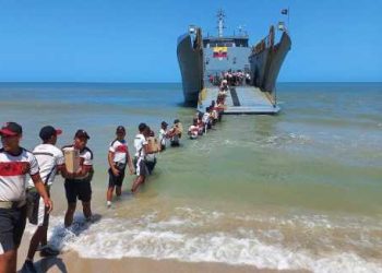 Armada de Colombia, de la mano de las comunidades indígenas en la Alta Guajira