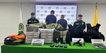 Policia captura a dos de los que robaron un camión de valores en el aeropuerto de Riohacha
