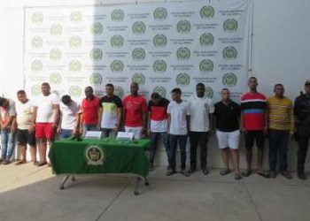 Caen 13 integrantes de las Autodefensas Conquistadoras de la Sierra Nevada en La Guajira por los delitos de concierto para delinquir y extorsión.