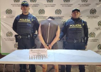 Estaba agrediendo a su madre y lo capturó la Policía