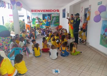 Policía Nacional realiza actividades en Conmemoración del Día Mundial de la Niñez con actividades de prevención y sensibilización