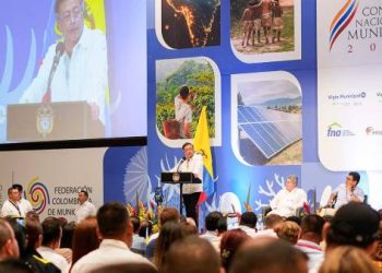 ‘Pobreza multidimensional baja por aumento en transferencias de la Nación y por aumento en producción agrícola: presidente Petro