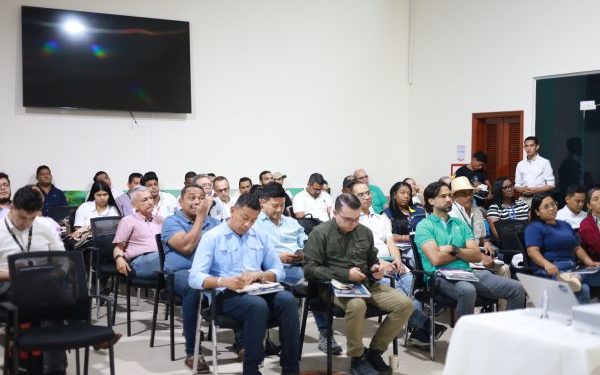 Corpoguajira adelanta estudio para establecer impacto de la minería en la disponibilidad de agua potable en comunidades wayuu