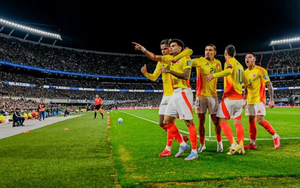 Colombia empató con Argentina y se ubicó en la posición sexta de la Eliminatoria