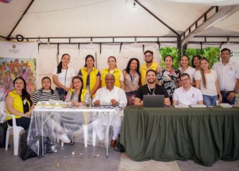 Mujeres buscadoras víctimas del conflicto armado fueron homenajeadas en la Feria del Libro de Valledupar
