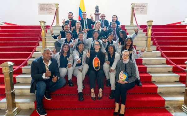 Jóvenes wayúu de Misión La Guajira representarán a Colombia en intercambio cultural en Polonia