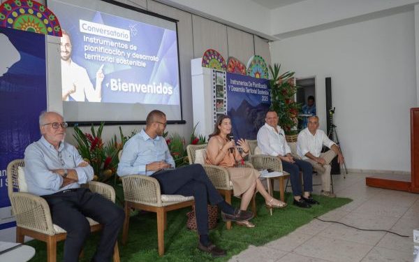 Corpoguajira participó en conversatorio  “Instrumentos de planificación y desarrollo territorial sostenible”