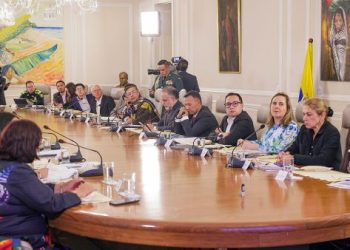 ‘No sean irresponsables’, dice presidente Petro sobre iniciativa para tumbar proceso de paz con las Farc por referendo