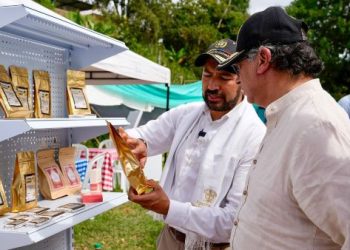 Familias campesinas e indígenas en el Cesar y La Guajira recibirán más de $18.800 millones en activos productivos