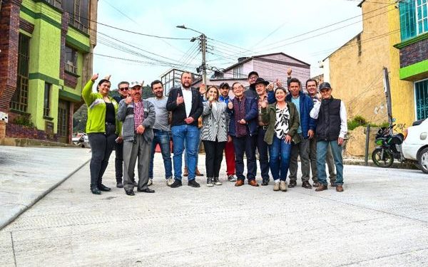 Se rehabilita vía clave para la movilidad del barrio Villa Luz de Tunja