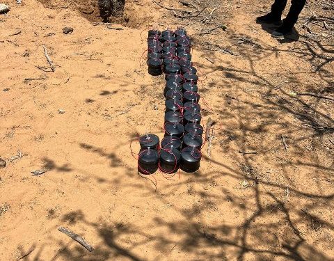 Ejército Nacional frustra plan criminal del GAO ELN con hallazgo de 235 minas antipersona en La Guajira