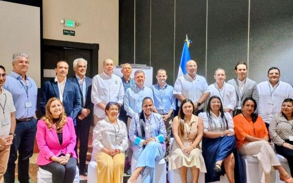 Corpoguajira participa en El Salvador en Encuentro por la Educación Ambiental Marino-Costera