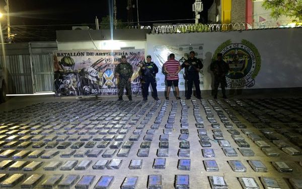 Ejército Nacional incauta más de 600 kilos de clorhidrato de cocaína en  Uribia, La Guajira