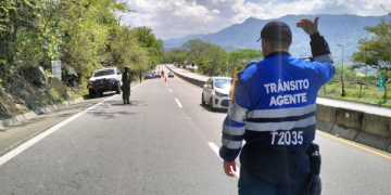 Más de 3,3 millones de vehículos transitaron por Cundinamarca durante la Semana de Receso, reporta el gobernador Jorge Rey