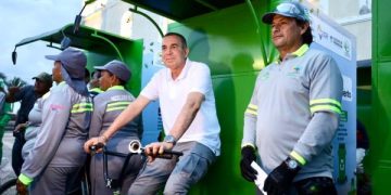 Corpoguajira entrega 40 triciclos a recicladores de oficio en Riohacha para fortalecer la gestión de residuos sólidos