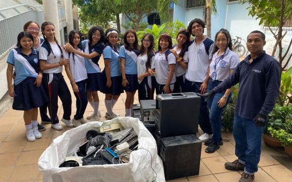 En la Jornada de Recolección de Residuos Posconsumo del Liceo Padilla se recolectaron 1.169,3 kilos de residuos