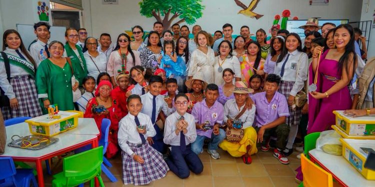 Uribia estrena laboratorio de robótica y se consolida como referente científico en La Guajira