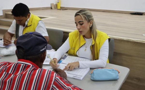 Entrega de más de 1.000 cartas de indemnización impulsa proyectos de vida de las víctimas del conflicto en el Cesar