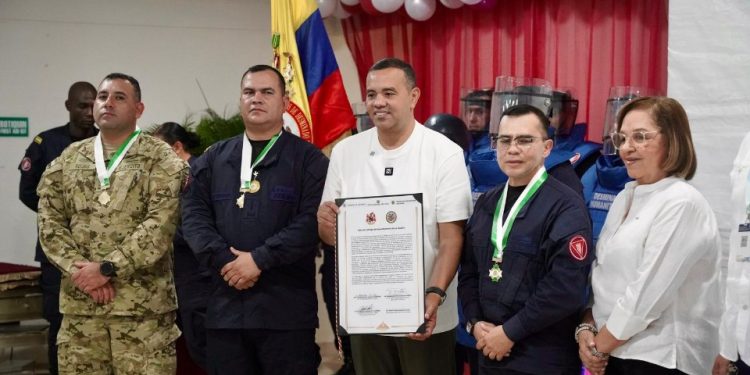 La Guajira recibió acta como territorio libre de sospecha de contaminación por minas antipersonal