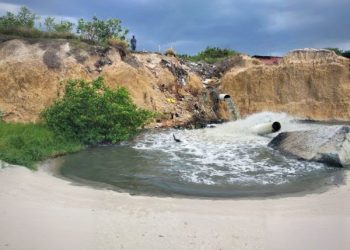 Corpoguajira ordena investigación ambiental contra la Alcaldía de  Riohacha y Aqualia E.S.P. por vertimientos de aguas residuales al  mar Caribe