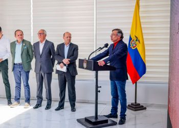 Alza del salario mínimo de 2026 tendrá en cuenta canasta vital de una familia