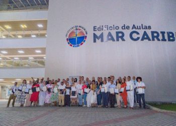 En una solemne ceremonia de ingreso y ascenso en la docencia, UNIMAGDALENA homenajeó a 57 profesores